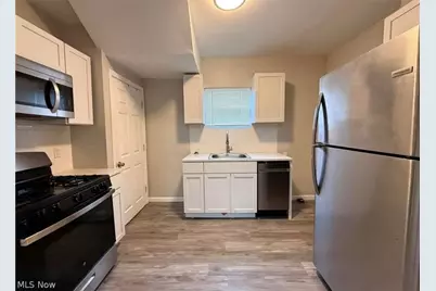 747 Brownell Avenue, Lorain, OH 44052 - Photo 5