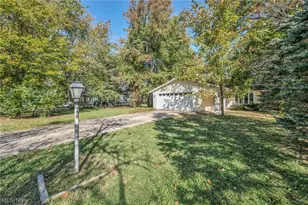 33866 Gail Dr, North Ridgeville, OH 44039 - Photo 3
