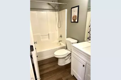 1434 South Yorkshire Drive, Grandview Heights, OH 44147 - Photo 15