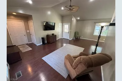 456 Beucler Avenue NW, Bolivar, OH 44612 - Photo 5