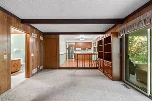 5727 Eastview St, Louisville, OH 44641 - Photo 9