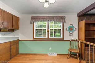 5727 Eastview St, Louisville, OH 44641 - Photo 11