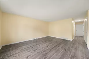 210 Magnolia Ave, Northfield, OH 44067 - Photo 3