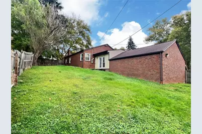 1105 Ridge Road NW, Canton, OH 44703 - Photo 3