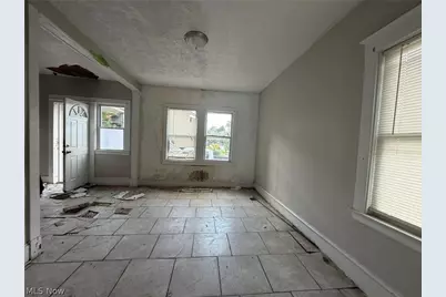 2082 W 98th Street, Loveland, OH 44102 - Photo 7