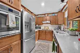 408 E 18th St, Dover, OH 44622 - Photo 5