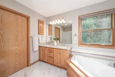 215 Cheltenham Lane, Munroe Falls, OH 44262 - Photo 25