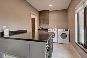 586 Hilan Ave SW, New Philadelphia, OH 44663 - Photo 13