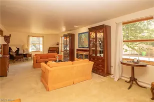 2221 Devonshire Dr NW, Canton, OH 44708 - Photo 9