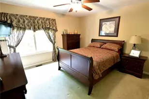 1104 Courtyard Sq, Zanesville, OH 43701 - Photo 11