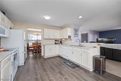 3950 Martins Run Drive, Lorain, OH 44053 - Photo 11