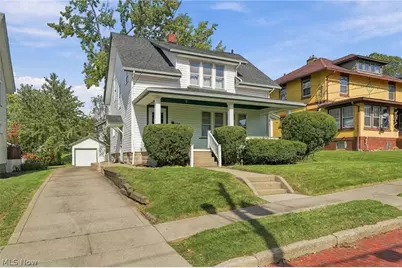 304 Commonwealth Avenue NE, Massillon, OH 44646 - Photo 1
