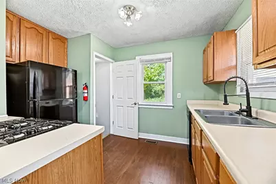 1897 Marks Avenue, Akron, OH 44305 - Photo 13