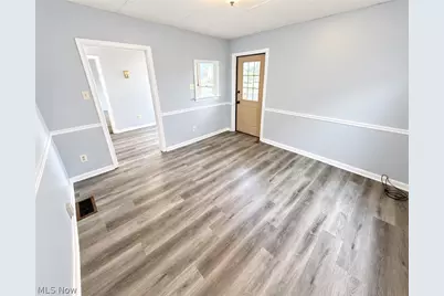 1612 Cleveland Avenue NW, Canton, OH 44703 - Photo 3