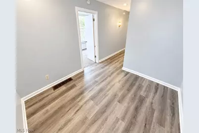 1612 Cleveland Avenue NW, Canton, OH 44703 - Photo 5