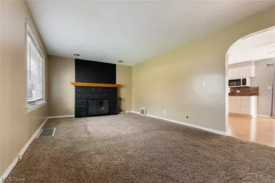 2551 Harsh Avenue SE, Massillon, OH 44646 - Photo 3