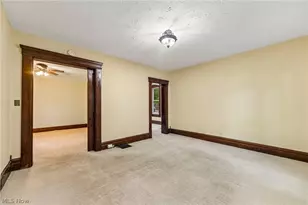 160 N Valley St, Akron, OH 44303 - Photo 17