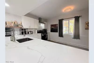 607 Castle Boulevard, Akron, OH 44313 - Photo 11