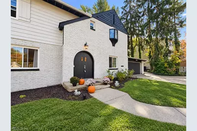 607 Castle Boulevard, Akron, OH 44313 - Photo 3