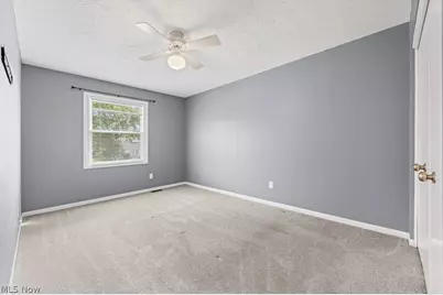 1395 S Azalea Boulevard, Barberton, OH 44203 - Photo 25