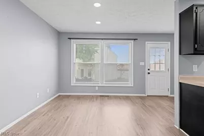 1395 S Azalea Boulevard, Barberton, OH 44203 - Photo 19