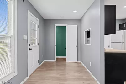 1395 S Azalea Boulevard, Barberton, OH 44203 - Photo 21