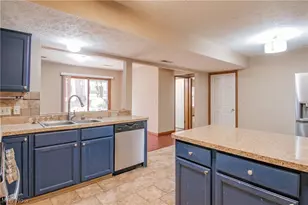 5008 Pine Point, Stow, OH 44224 - Photo 5