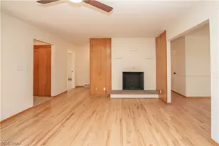 13351 Parkview Ave NW, Uniontown, OH 44685 - Photo 7
