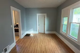 193 Charles St, Akron, OH 44304 - Photo 7