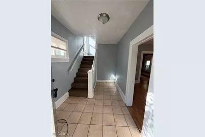 193 Charles Street, Akron, OH 44304 - Photo 5