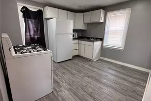 190 E Mapledale Ave, Akron, OH 44301 - Photo 3