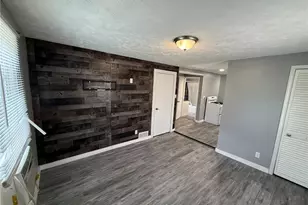 190 E Mapledale Ave, Akron, OH 44301 - Photo 5
