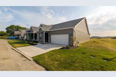 6025 Coventry Circle, Huron, OH 44839 - Photo 15