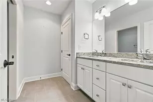 1137 Laurel Green Dr NE, North Canton, OH 44720 - Photo 35