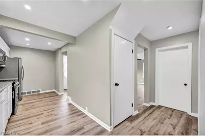 7623 Macedonia Road, Oakwood, OH 44146 - Photo 15