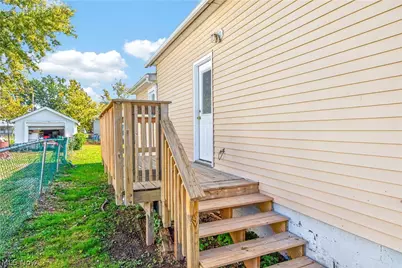 3527 Clifton Avenue, Lorain, OH 44055 - Photo 21