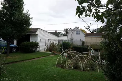19708 Shawnee Avenue S, Loveland, OH 44119 - Photo 17