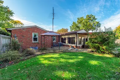 135 Foresthill Drive, Amherst, OH 44001 - Photo 7