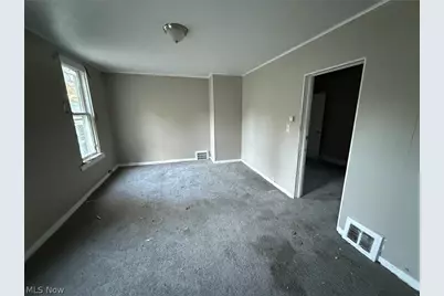653 E 159th Street, Loveland, OH 44110 - Photo 3