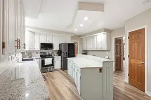 9020 Humberside Ave NW, North Canton, OH 44720 - Photo 7