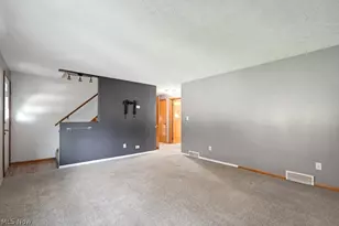 1718 Woodlawn Ave NW, Canton, OH 44708 - Photo 9