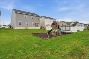 3017 McIntosh Dr NE, Louisville, OH 44641 - Photo 7