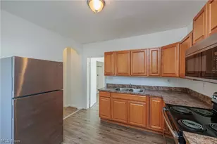 655 E Erie Ave, Lorain, OH 44052 - Photo 17