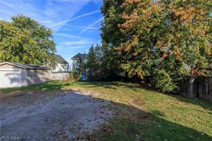 655 E Erie Ave, Lorain, OH 44052 - Photo 29