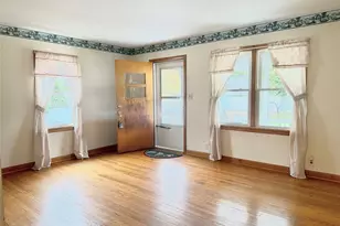 139 S Moravian Ave, Gnadenhutten, OH 44629 - Photo 9