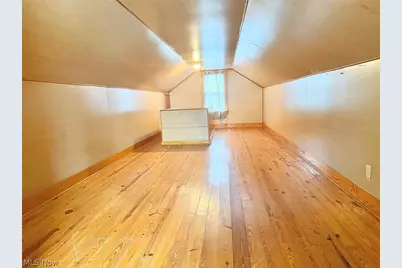 139 S Moravian Avenue, Gnadenhutten, OH 44629 - Photo 19