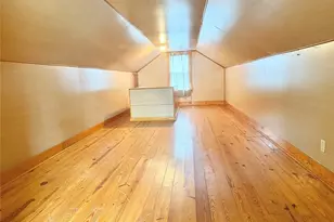 139 S Moravian Ave, Gnadenhutten, OH 44629 - Photo 19