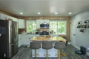 1344 Pontiac Ave, Akron, OH 44307 - Photo 3