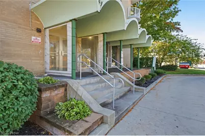 14567 Madison Avenue #303, Oakwood, OH 44107 - Photo 5