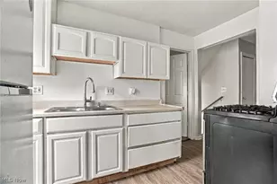 367 Fuller St, Akron, OH 44306 - Photo 13